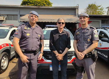 Foto 3: Quatá recebe nova viatura 0km da Polícia Militar