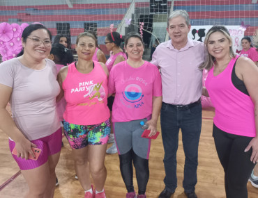 Foto 23: Aulão de Zumba e Ritmos: em especial ao Outubro Rosa!