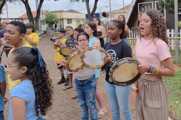 Foto 15: Guri comemora 30 anos com flashmob simultâneo em 70 cidades