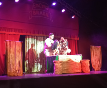 Foto 110: Quatá recebe Palco Móvel Emcena Brasil Edição Certame