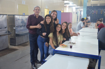 Foto 224: Churrasco marca as comemorações alusivas ao Dia das Crianças
