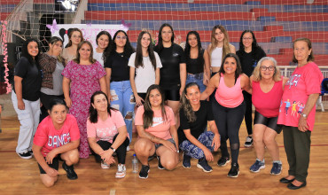 Foto 89: Aulão de Zumba e Ritmos: em especial ao Outubro Rosa!