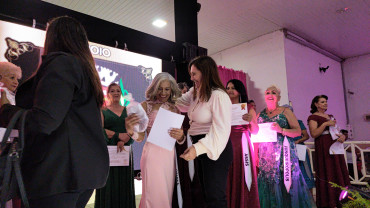 Foto 147: Candidata de Quatá vence Concurso Miss Terceira Idade Regional 2025
