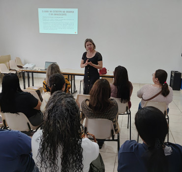 Foto 4: Funcionários participam de capacitação sobre o Estatuto da Criança e do Adolescente e violência sexual