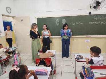 Foto 58: Volta às Aulas em Quatá: Alunos recebem Kit Escolar e Mimo especial