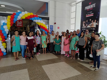 Foto 38: Diversão e Cultura: Grupos do CRAS de Quatá vão ao Cinema