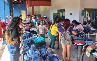 Fundo Social de Solidariedade e Secretaria de Promoção Social realizam Varal Solidário especial de Natal