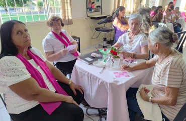 Foto 9: Fundo Social encerra atividades do mês de Outubro