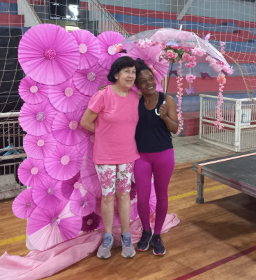 Foto 30: Aulão de Zumba e Ritmos: em especial ao Outubro Rosa!