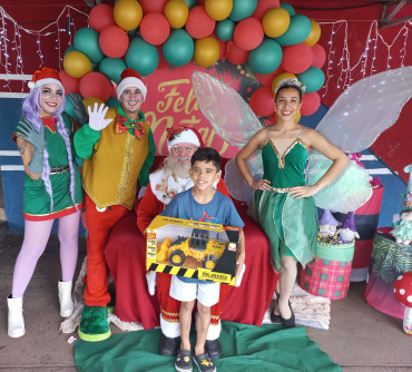 Foto 88: Especial de Natal: entrega de brinquedos