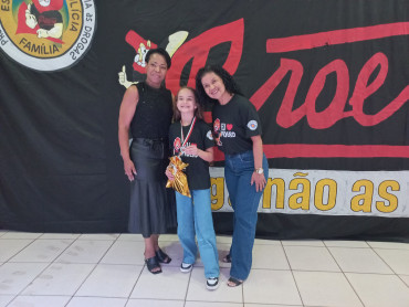 Foto 76: Alunos dos 5º anos de Escolas Municipais recebem certificado do Proerd