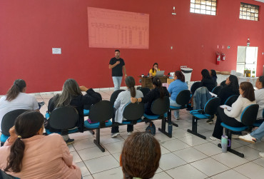 Foto 10: Profissionais da Saúde de Quatá participam de treinamento sobre o Novo Financiamento da APS