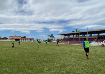 Foto 37: Avaliação do Sfera Futebol Clube reúne atletas de Quatá