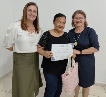 Foto 44: Entrega de certificados marca encerramento de cursos profissionalizantes em Quatá