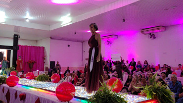 Foto 112: Candidata de Quatá vence Concurso Miss Terceira Idade Regional 2025