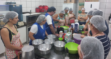 Foto 30: Delícias de Natal: Curso de Panetone e Bolachinhas Natalinas