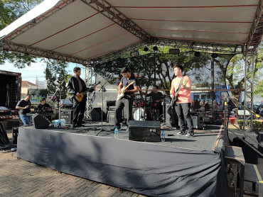 Foto 19: 3º Encontro de Carros Antigos e Motociclistas reúne centenas de expositores em Quatá