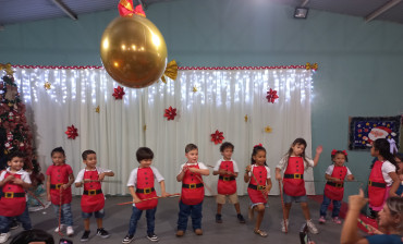 Foto 111: Apresentações de encerramento de final de ano das Creches