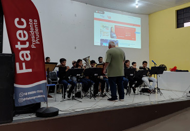 Foto 1: Fatec de Presidente Prudente realiza Aulão do ENEM em parceria com a Prefeitura e Secretaria de Educação de Quatá 