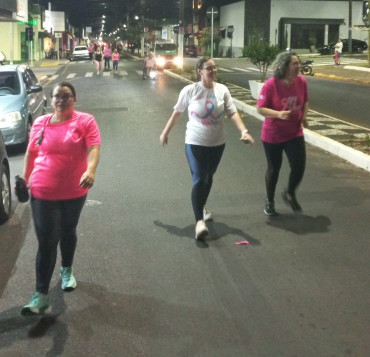 Foto 8: Caminhada e Passeio Ciclístico em prol do Outubro Rosa