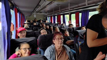 Foto 6: De olho na tela: Grupos do CRAS de Quatá vão ao cinema