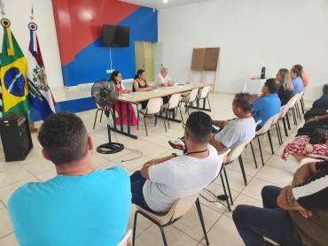 Foto 4: Reunião com a equipe de transporte escolar