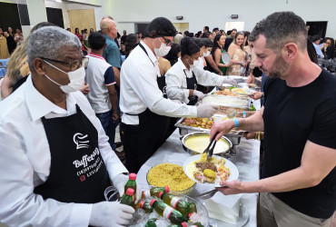 Foto 91: Funcionários Municipais de Quatá são homenageados com festa