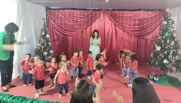Foto 29: Apresentações de encerramento de final de ano das Creches