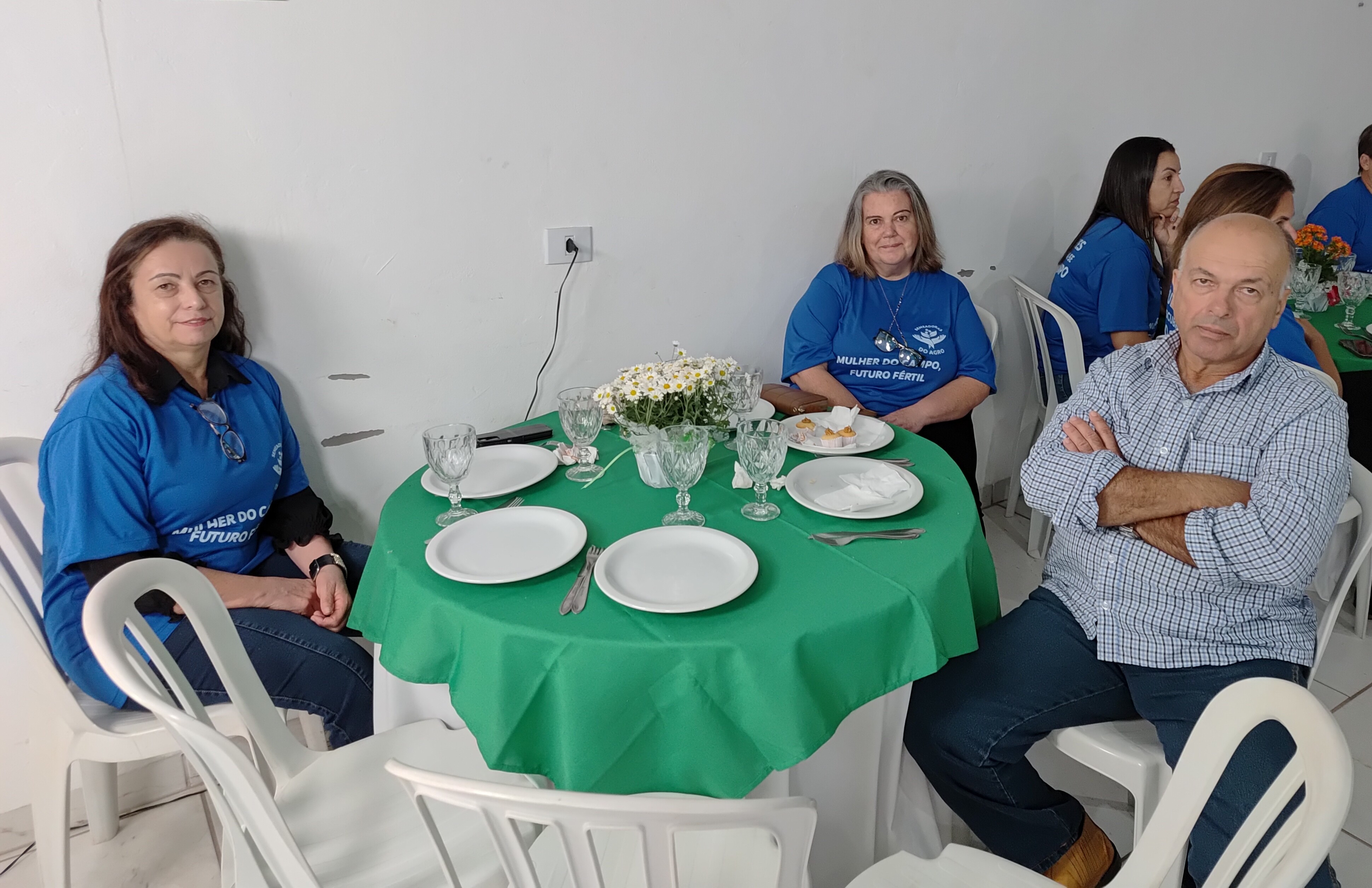 Foto 17: Encontro entre Mulheres da Zona Rural visa empreendedorismo Campo