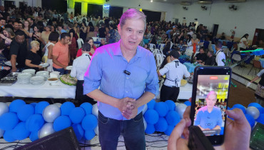 Foto 88: Funcionários Municipais de Quatá são homenageados com festa