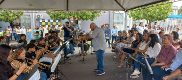 Foto 33: Primeira-dama do Estado de SP, Cristiane Freitas, visita Quatá
