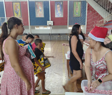Foto 58: Especial de Natal: entrega de brinquedos
