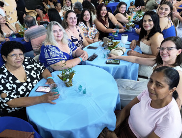 Foto 60: Funcionários Municipais de Quatá são homenageados com festa