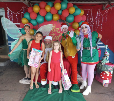 Foto 11: Especial de Natal: entrega de brinquedos