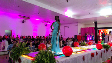 Foto 193: Candidata de Quatá vence Concurso Miss Terceira Idade Regional 2025