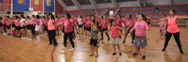Foto 117: Aulão de Zumba e Ritmos: em especial ao Outubro Rosa!