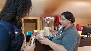 Foto 12: Diversão e Cultura: Alunos da Etec de Quatá vão ao Cinema do Prudenshopping
