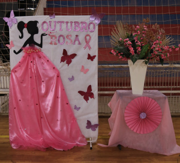 Foto 15: Aulão de Zumba e Ritmos: em especial ao Outubro Rosa!