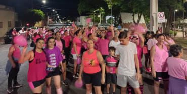 Foto 67: Caminhada e Passeio Ciclístico em prol do Outubro Rosa