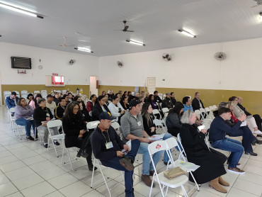 Foto 39: 6ª Conferência Municipal de Saúde reúne comunidade para discutir propostas sobre o SUS em Quatá