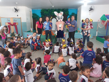 Foto 101: Entrega de Ovos de Páscoa 2025
