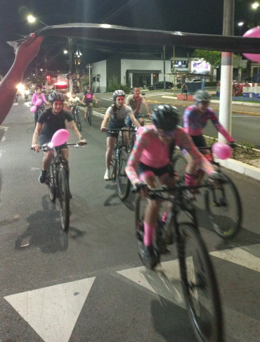 Foto 51: Caminhada e Passeio Ciclístico em prol do Outubro Rosa