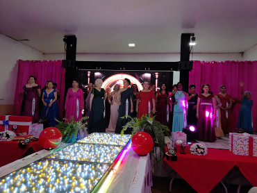 Foto 178: Candidata de Quatá vence Concurso Miss Terceira Idade Regional 2025