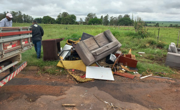 Foto 13: Prefeitura de Quatá realiza mais um arrastão contra a Dengue e Escorpião