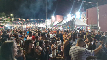 Foto 58: Julinão Caipira atrai centenas de pessoas