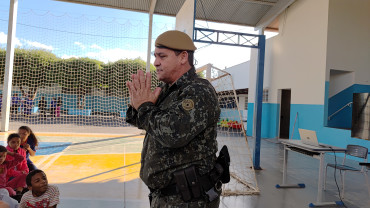 Foto 33: Palestra de conscientização sobre o combate ao tráfico de animais silvestres