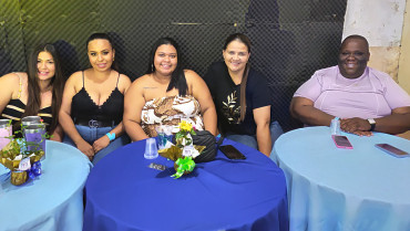 Foto 31: Funcionários Municipais de Quatá são homenageados com festa