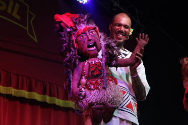 Foto 2: Quatá recebe  Palco Móvel Emcena Brasil Edição Certame
