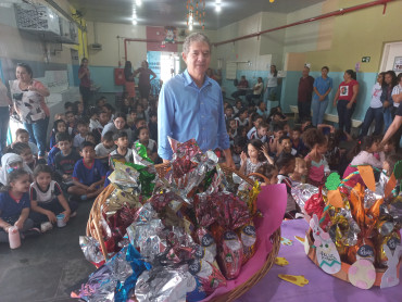 Foto 105: Entrega de Ovos de Páscoa 2025