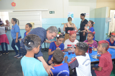 Foto 188: Churrasco marca as comemorações alusivas ao Dia das Crianças